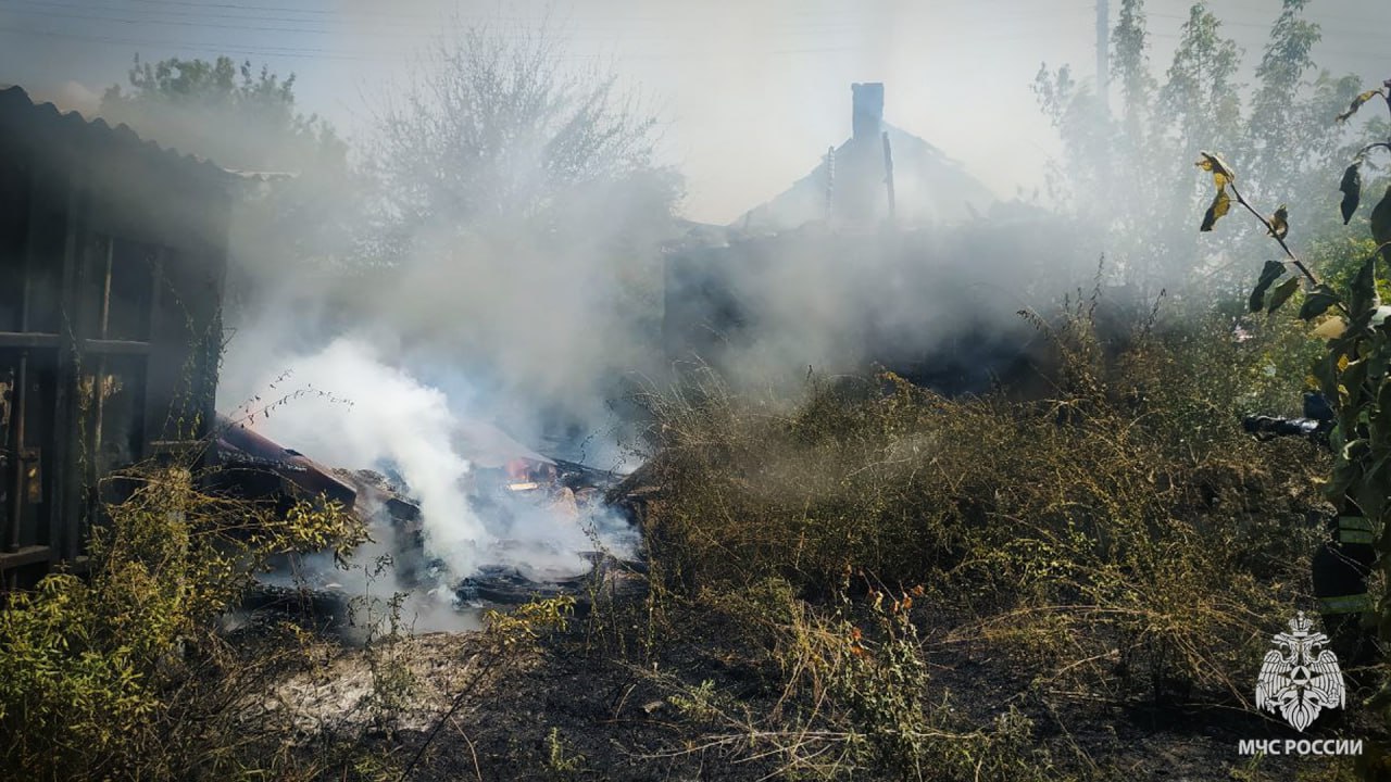 В Луганске оперативно ликвидировали пожар в частном доме » Новости ЛНР,  Луганска, статьи, мнения